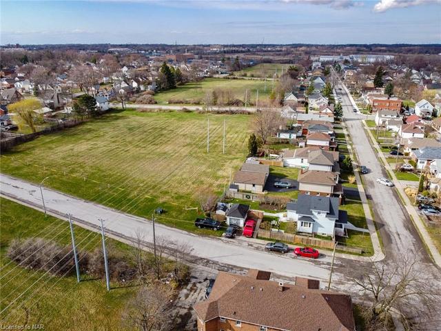 4739 Sixth Avenue, House detached with 3 bedrooms, 1 bathrooms and null parking in Niagara Falls ON | Image 24