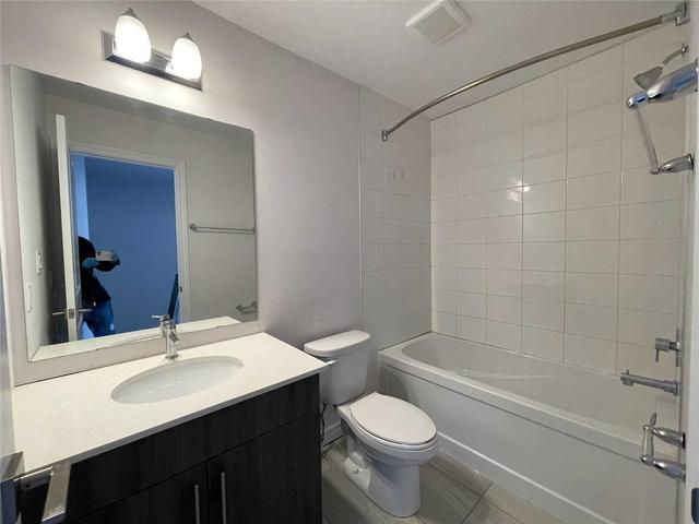 u246 - 30 Times Square Blvd, House attached with 3 bedrooms, 3 bathrooms and 2 parking in Hamilton ON | Image 10