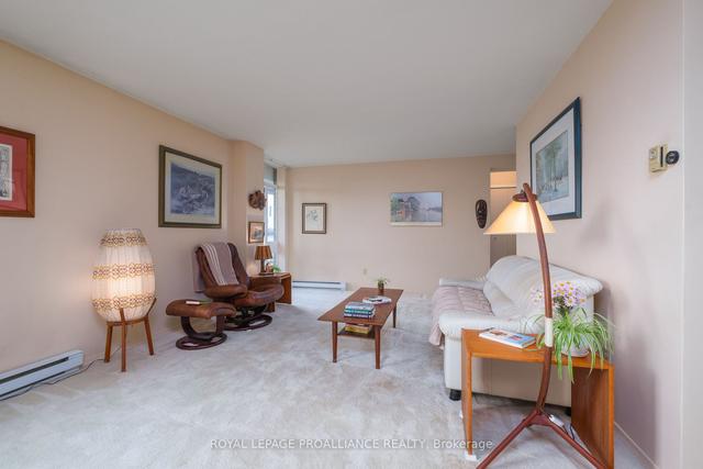 2 Mowat Ave, Condo with 1 bedrooms, 1 bathrooms and 1 parking in Kingston ON | Image 9