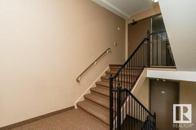 211 - 7805 159 St Nw, Condo with 3 bedrooms, 1 bathrooms and null parking in Edmonton AB | Image 9