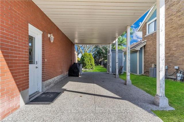 4476 Pettit Ave, House detached with 3 bedrooms, 2 bathrooms and 4 parking in Niagara Falls ON | Image 3