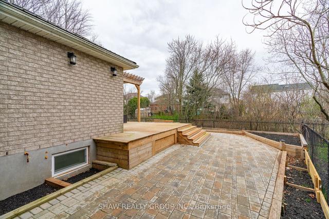24 Gaw Cres, House detached with 3 bedrooms, 3 bathrooms and 6 parking in Guelph ON | Image 24