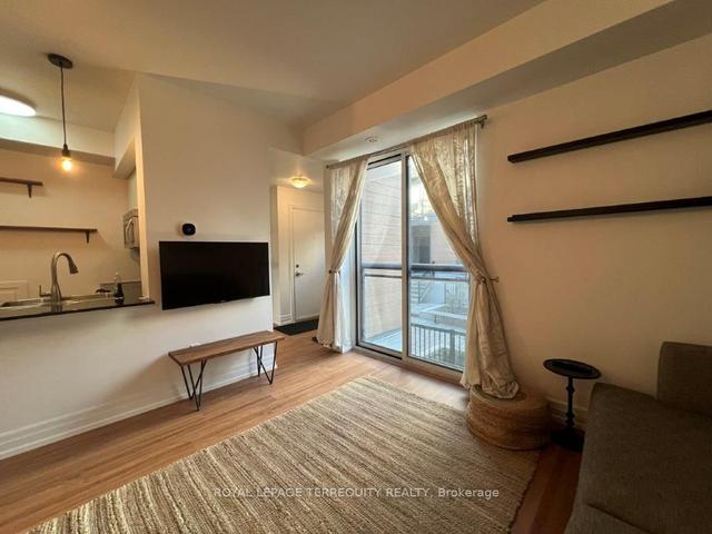 402 - 15 Sousa Mendes St, Townhouse with 1 bedrooms, 1 bathrooms and 1 parking in Toronto ON | Image 16
