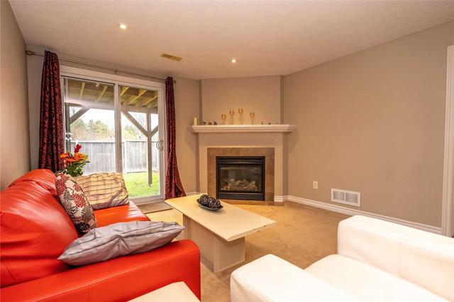 826 Fletcher Circ, House attached with 3 bedrooms, 3 bathrooms and 3 parking in Ottawa ON | Image 20