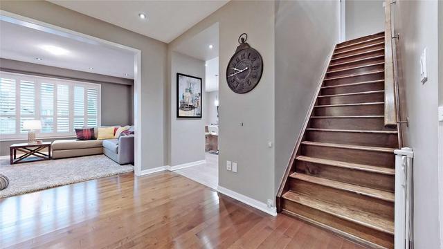 1766 Hayden Lane, House detached with 4 bedrooms, 3 bathrooms and 4 parking in Pickering ON | Image 4
