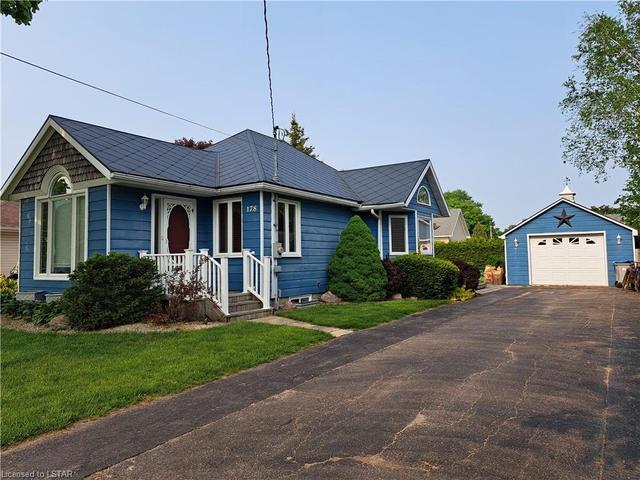 178 Wlliam Street, House detached with 2 bedrooms, 1 bathrooms and null parking in South Huron ON | Image 1