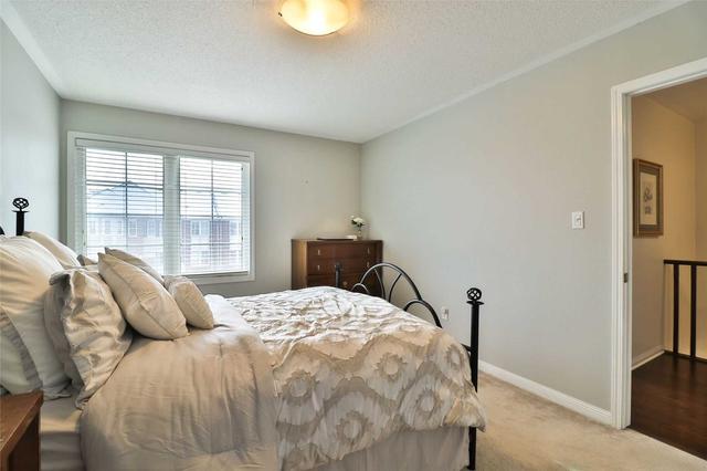 651 Frank Pl, House attached with 2 bedrooms, 2 bathrooms and 3 parking in Milton ON | Image 15