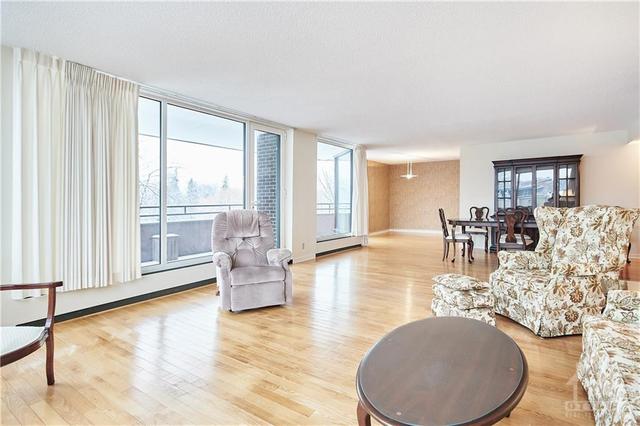 3a - 300 Queen Elizabeth Drive, Condo with 2 bedrooms, 2 bathrooms and 2 parking in Ottawa ON | Image 7