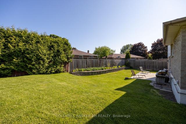 919 Ivy Crt, House detached with 3 bedrooms, 2 bathrooms and 5 parking in Oshawa ON | Image 33