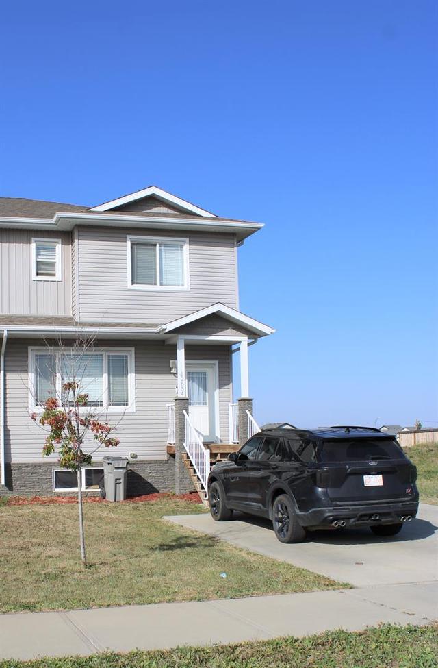 12654 103b Street, Home with 3 bedrooms, 2 bathrooms and 2 parking in Grande Prairie AB | Image 1