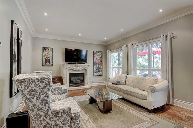 20 Blithfield Ave, House detached with 4 bedrooms, 6 bathrooms and 6 parking in Toronto ON | Image 4
