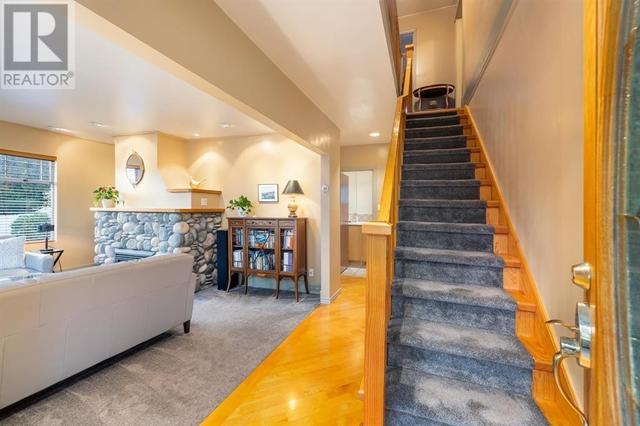402 E 13th Street, House detached with 4 bedrooms, 2 bathrooms and 1 parking in North Vancouver BC | Image 5