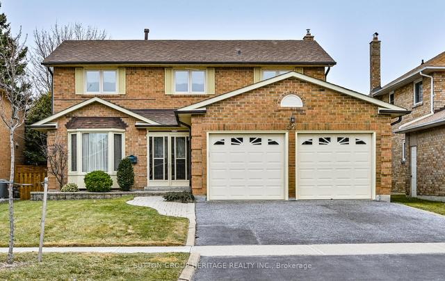 52 Milner Cres, House detached with 4 bedrooms, 3 bathrooms and 4 parking in Ajax ON | Image 1