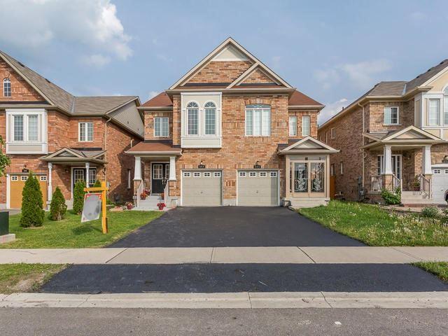 564 Courtney Valley Rd, House semidetached with 3 bedrooms, 4 bathrooms and 2 parking in Mississauga ON | Image 1