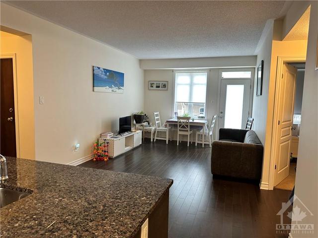 d - 1013 Beryl Private, Condo with 2 bedrooms, 2 bathrooms and 2 parking in Ottawa ON | Image 4