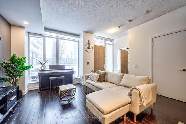 th9 - 121 Mcmahon Dr, Townhouse with 2 bedrooms, 3 bathrooms and 2 parking in Toronto ON | Image 7