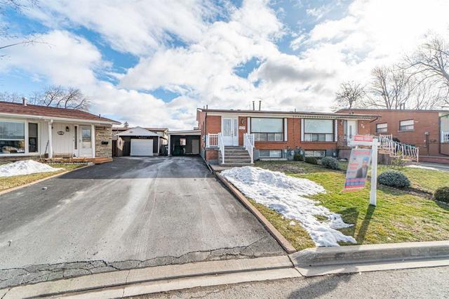26 Sharon Crt, House semidetached with 4 bedrooms, 2 bathrooms and 4 parking in Brampton ON | Image 23