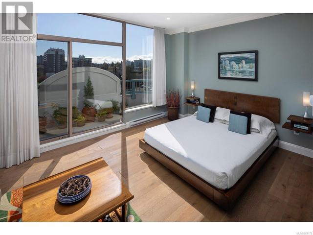 803 - 636 Montreal St, Condo with 2 bedrooms, 2 bathrooms and 2 parking in Victoria BC | Image 33