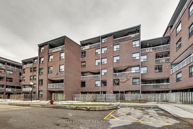 202 - 4064 Lawrence Ave E, Condo with 5 bedrooms, 3 bathrooms and 2 parking in Toronto ON | Image 12