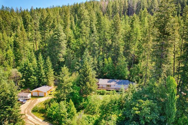 4744 Highway 3a, House detached with 3 bedrooms, 1 bathrooms and 5 parking in Central Kootenay A BC | Image 27