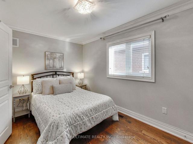 436 Gilbert Ave, House semidetached with 3 bedrooms, 4 bathrooms and 5 parking in Toronto ON | Image 19