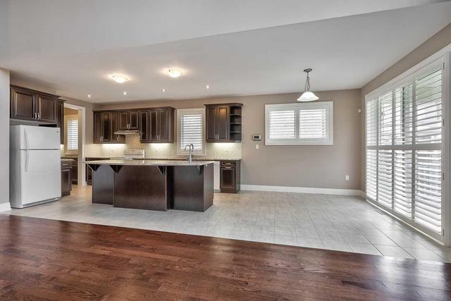 3242 Sawmill St, House detached with 4 bedrooms, 4 bathrooms and 2 parking in Oakville ON | Image 5