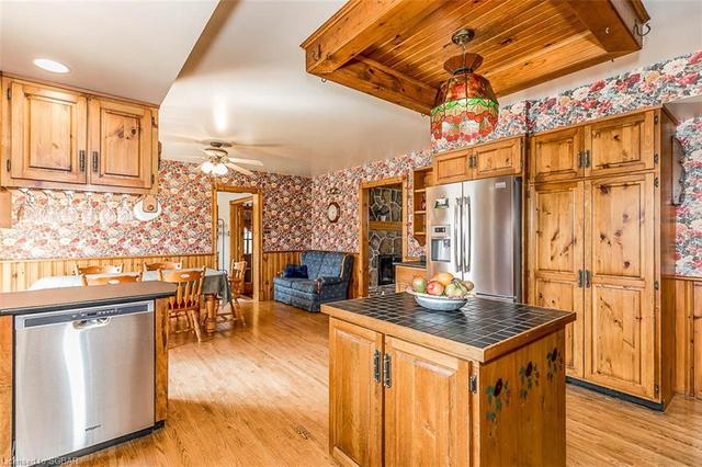 7449 Nottawa Sideroad E, House detached with 4 bedrooms, 2 bathrooms and null parking in Clearview ON | Image 15