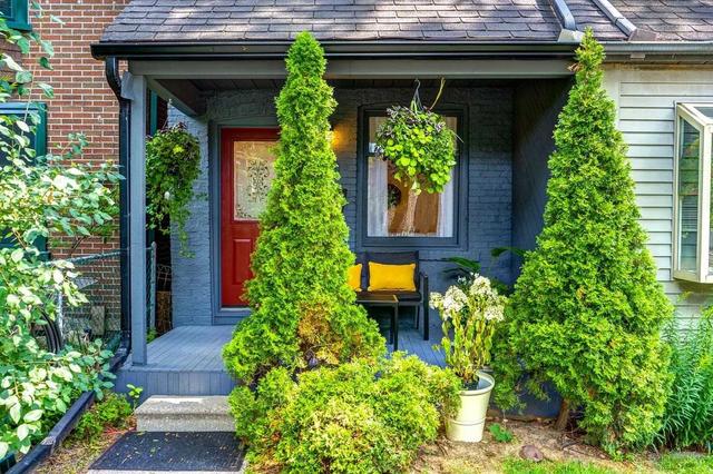 369 Ashdale Ave, House semidetached with 2 bedrooms, 2 bathrooms and 0 parking in Toronto ON | Image 12