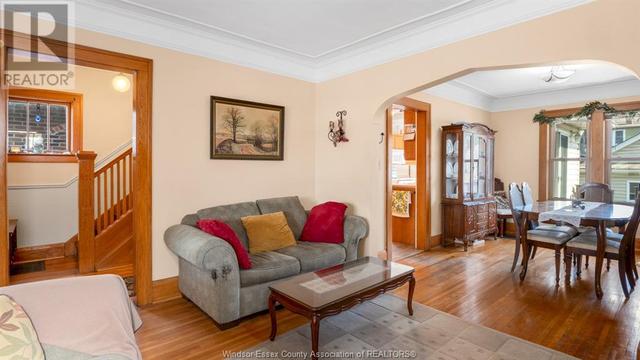1646 Church Street, House detached with 4 bedrooms, 2 bathrooms and null parking in Windsor ON | Image 7