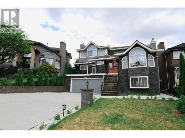 2678 Klassen Court, House detached with 5 bedrooms, 4 bathrooms and 4 parking in Port Coquitlam BC | Image 1