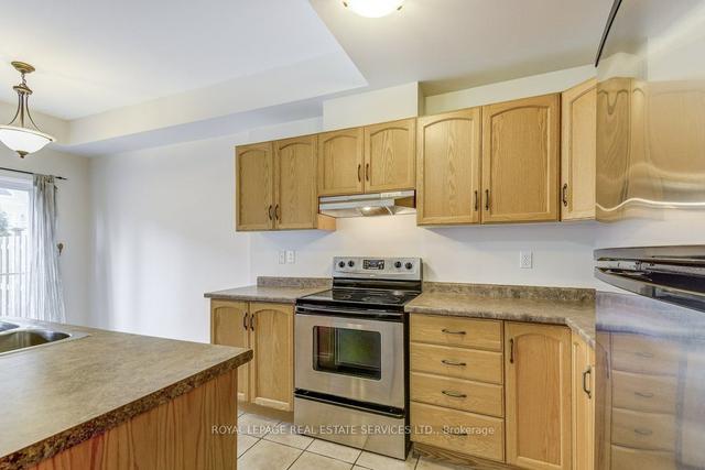 3 - 232 Stonehenge Rd, Townhouse with 3 bedrooms, 3 bathrooms and 3 parking in Hamilton ON | Image 11