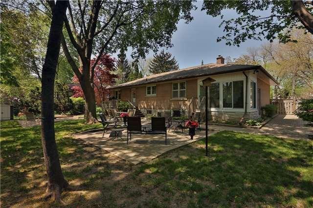 2060 Rebecca St, House detached with 4 bedrooms, 2 bathrooms and 8 parking in Oakville ON | Image 17