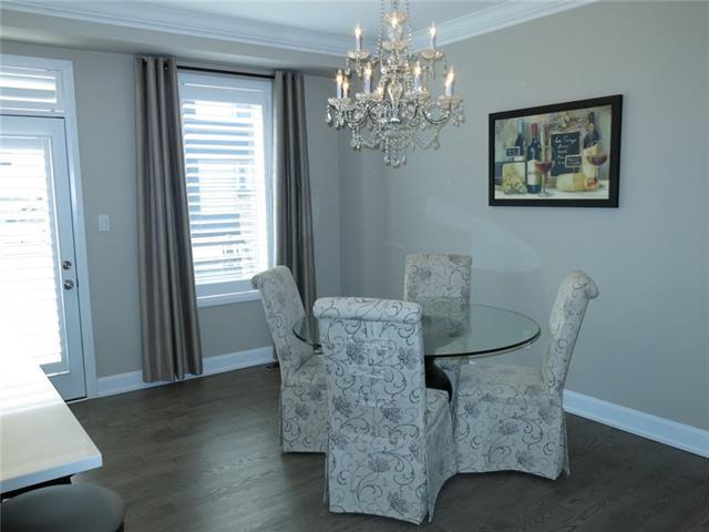 3012 Creekshore, Townhouse with 4 bedrooms, 4 bathrooms and 2 parking in Oakville ON | Image 6