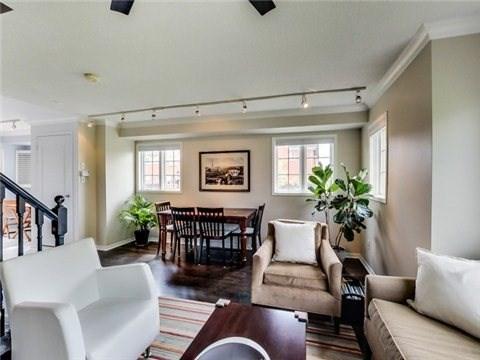 th 11 - 200 Tenth St, Townhouse with 2 bedrooms, 3 bathrooms and 2 parking in Toronto ON | Image 3