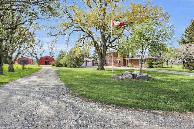 12801 Medway Road, House detached with 3 bedrooms, 3 bathrooms and 22 parking in Middlesex Centre ON | Image 14