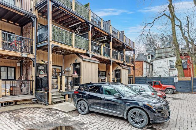 364 Dundas St E, Townhouse with 2 bedrooms, 2 bathrooms and 1 parking in Toronto ON | Image 33