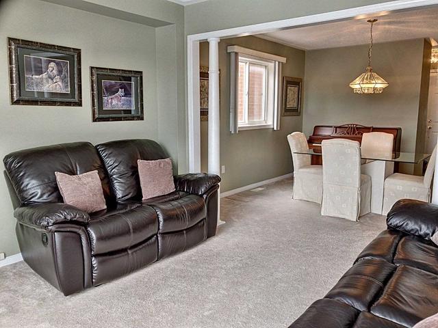 557 Blythwood Sq, House detached with 3 bedrooms, 3 bathrooms and 3 parking in Oshawa ON | Image 24