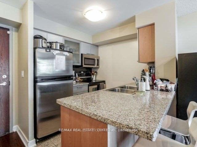 1106 - 16 Harrison Garden Blvd, Condo with 1 bedrooms, 1 bathrooms and 1 parking in Toronto ON | Image 4
