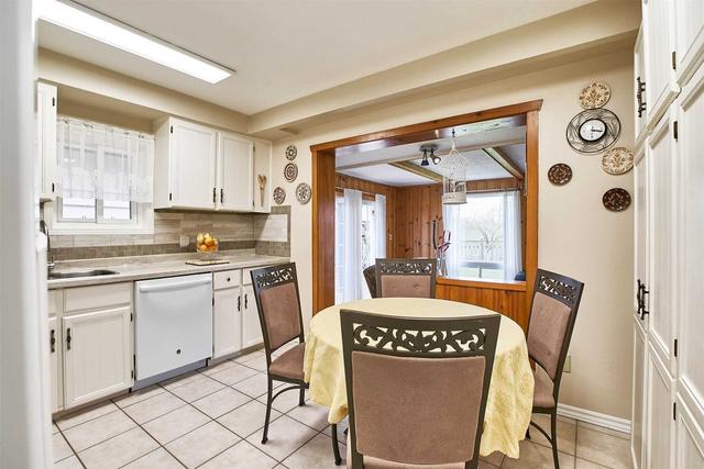 313 Lupin Dr, House detached with 4 bedrooms, 2 bathrooms and 5 parking in Whitby ON | Image 26