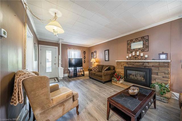 36 Gordon Street, House detached with 2 bedrooms, 1 bathrooms and null parking in Brantford ON | Image 18