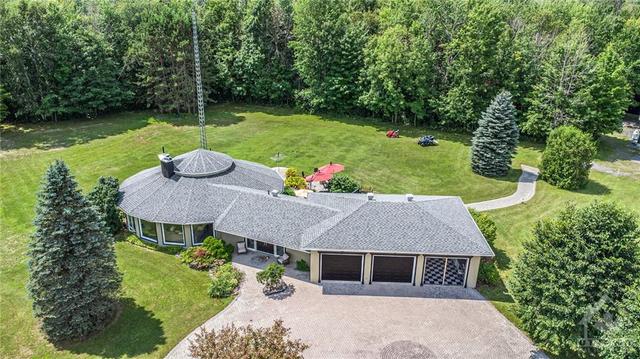 208 County 22 Road, House detached with 3 bedrooms, 2 bathrooms and 10 parking in The Nation ON | Image 1