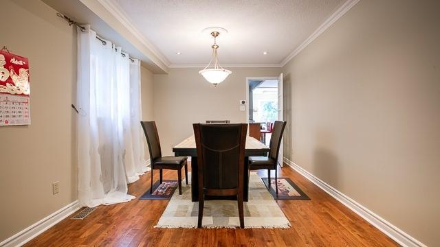 59 Peterborough Ave, House detached with 4 bedrooms, 4 bathrooms and 4 parking in Markham ON | Image 4