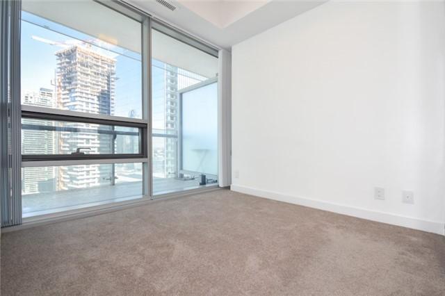 2910 - 12 York St, Condo with 2 bedrooms, 2 bathrooms and 1 parking in Toronto ON | Image 6