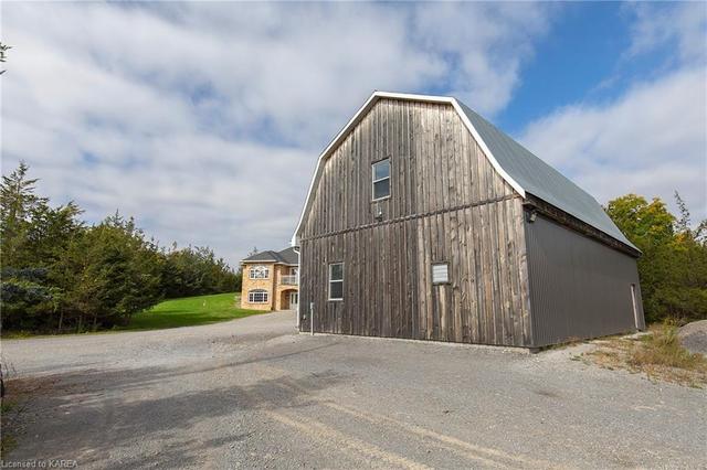 135 Salmon River Road, House detached with 4 bedrooms, 2 bathrooms and 6 parking in Greater Napanee ON | Image 32