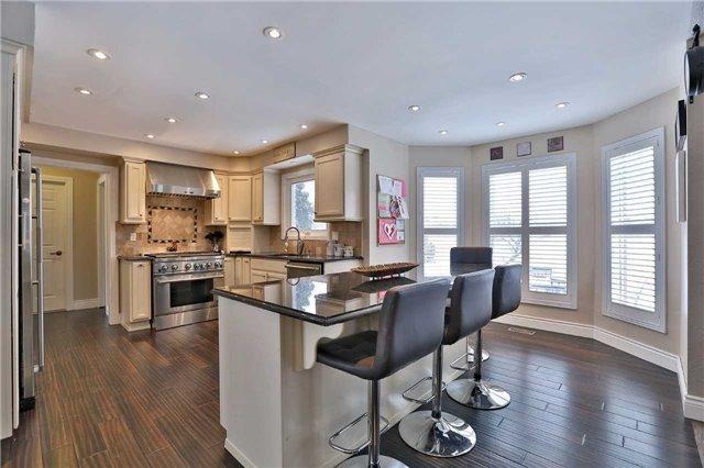 11005 Amos Dr, House detached with 4 bedrooms, 3 bathrooms and 20 parking in Milton ON | Image 7