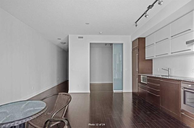 608 - 770 Bay St, Condo with 1 bedrooms, 1 bathrooms and 0 parking in Toronto ON | Image 12