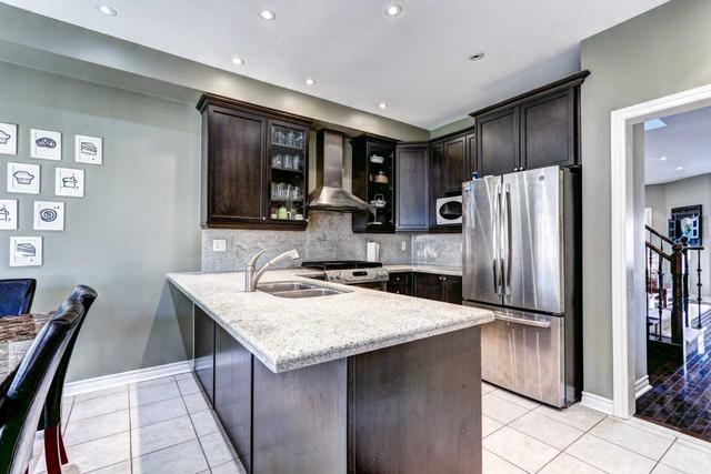 40 Feint Dr, House detached with 3 bedrooms, 4 bathrooms and 3 parking in Ajax ON | Image 3
