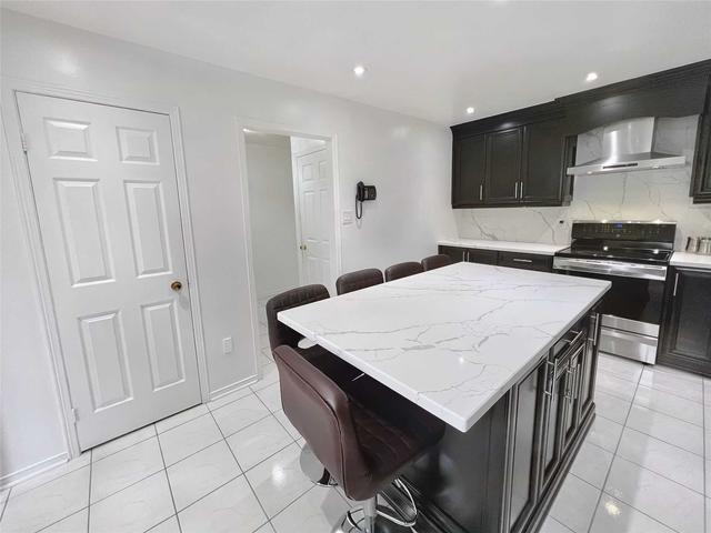 93 Cherrytree Dr, House detached with 3 bedrooms, 4 bathrooms and 6 parking in Brampton ON | Image 22