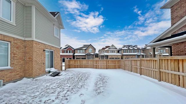 298 Kenneth Cole Dr, House detached with 4 bedrooms, 3 bathrooms and 3 parking in Clarington ON | Image 31