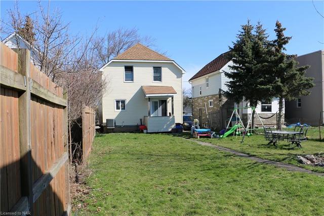 31 Sixth Street, House detached with 2 bedrooms, 1 bathrooms and 3 parking in Welland ON | Image 16